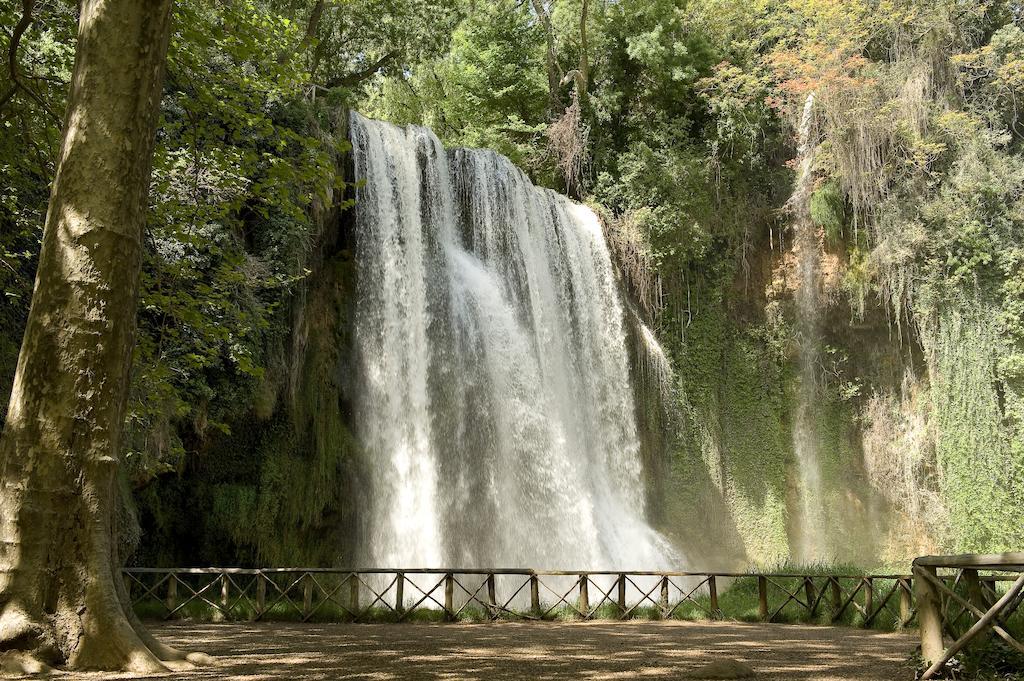 Monasterio De Piedra Hotel Nuevalos Bagian luar foto