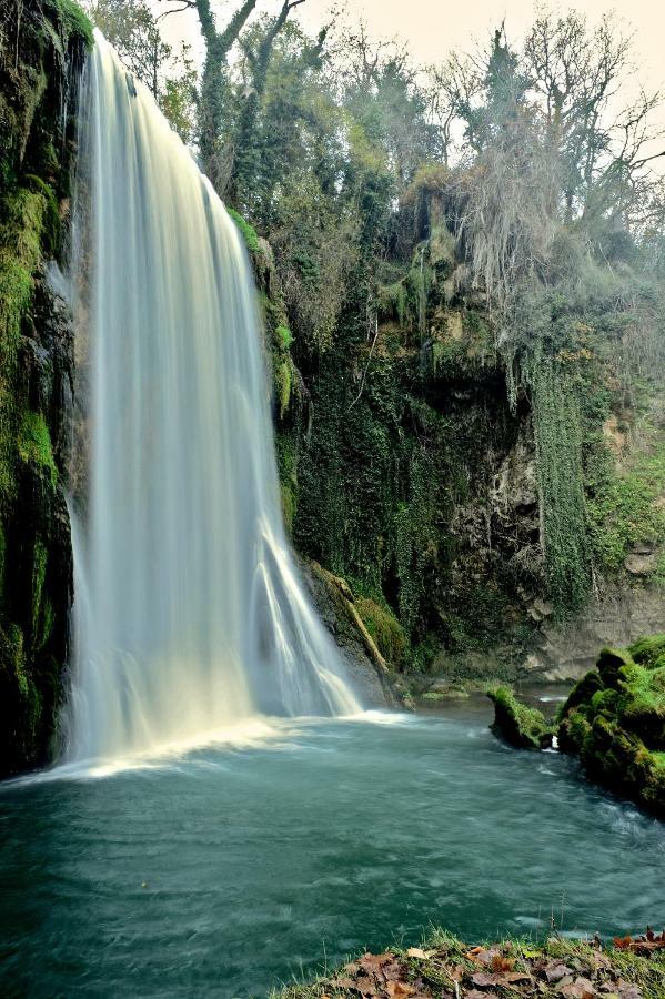 Monasterio De Piedra Hotel Nuevalos Bagian luar foto