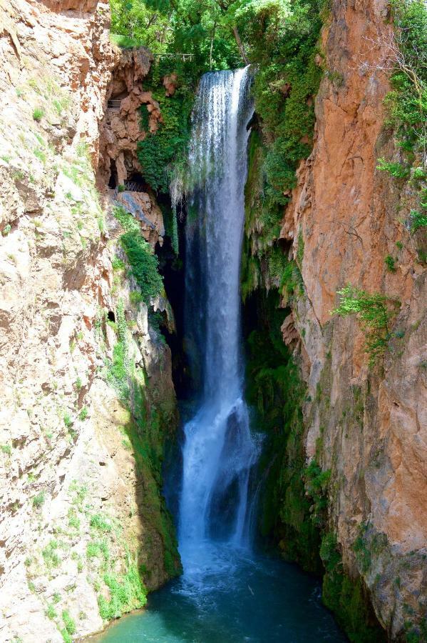 Monasterio De Piedra Hotel Nuevalos Bagian luar foto