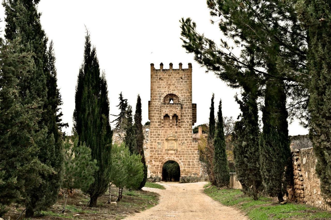 Monasterio De Piedra Hotel Nuevalos Bagian luar foto